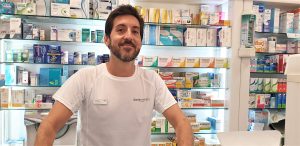 Farmacéuticos de Farmacia Santamaría: Fernando Linares
