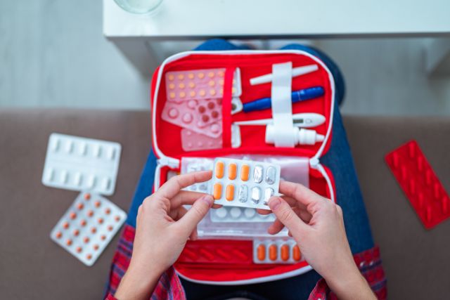 Cómo Almacenar tus Medicamentos en Casa 1 botiquín completo